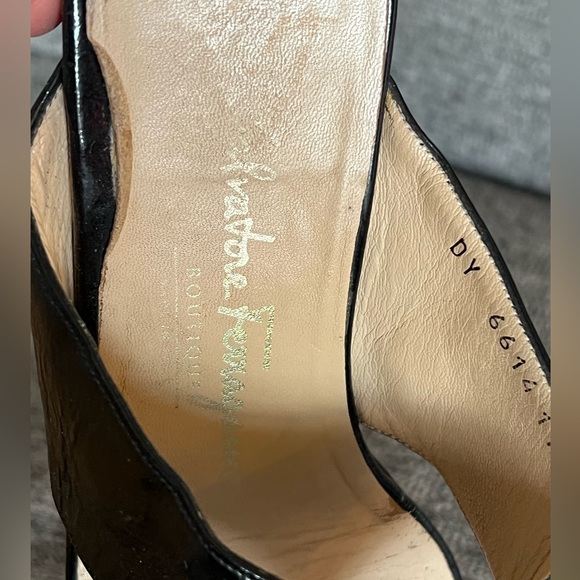 Salvatore Ferragamo black platinum leather sandals - Picture 6 of 11